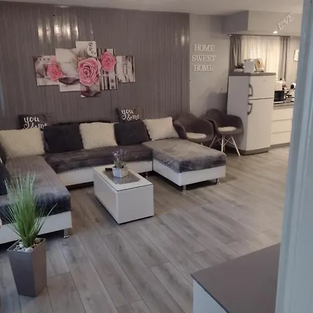 Mare Kuca Za Odmor *