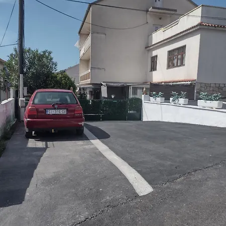 Mare Kuca Za Odmor Szybenik