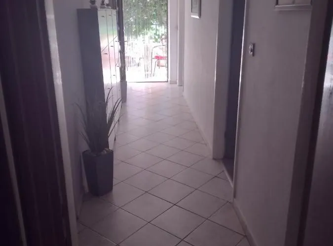 Mare Kuca Za Odmor Szybenik