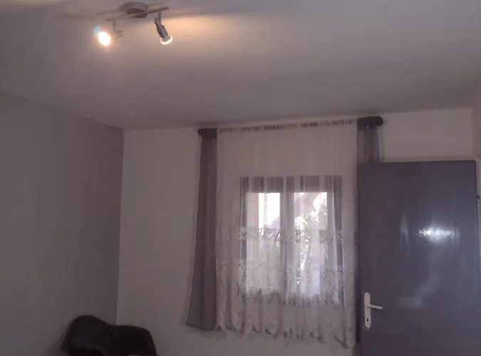 Mare Kuca Za Odmor Feriehus